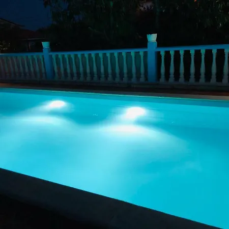 Belavista & Pool 招待所 花地瑪