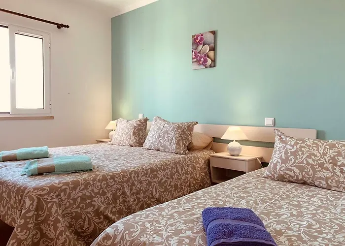 ゲストハウス Belavista & Pool ファティマ