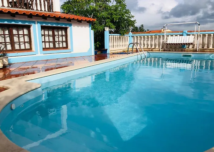 Belavista & Pool בית הארחה פאטימה